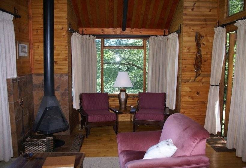 בית מלון כפרי Treks Trips And Trails