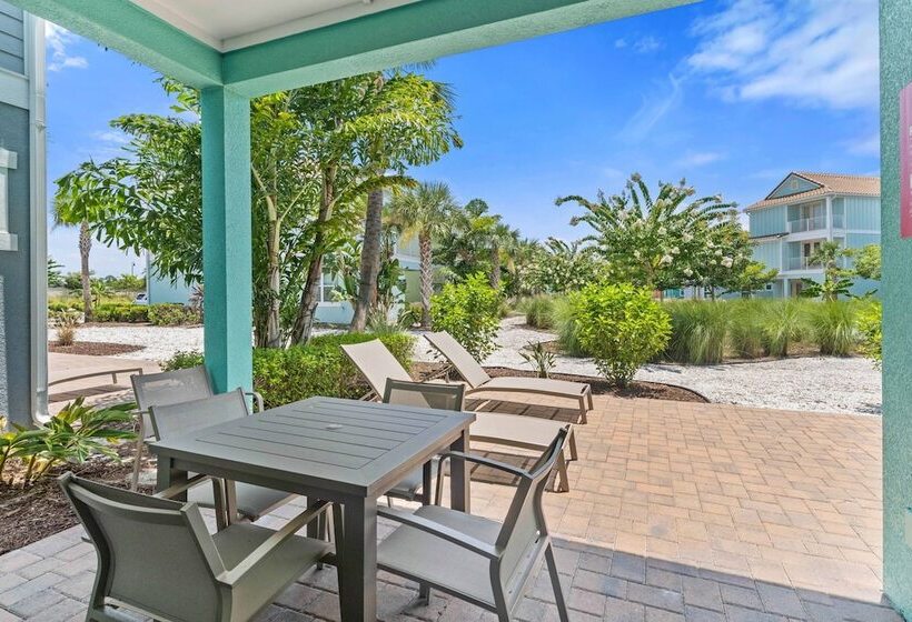 8000 Lost Shaker Lane