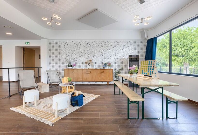 旅馆 La Coudraie – Proche De Disneyland