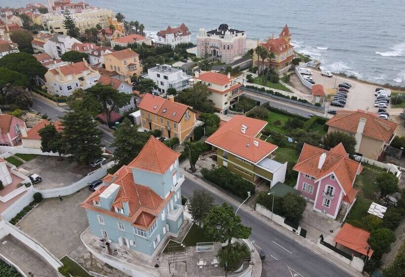 Общежитие Impact Beach House