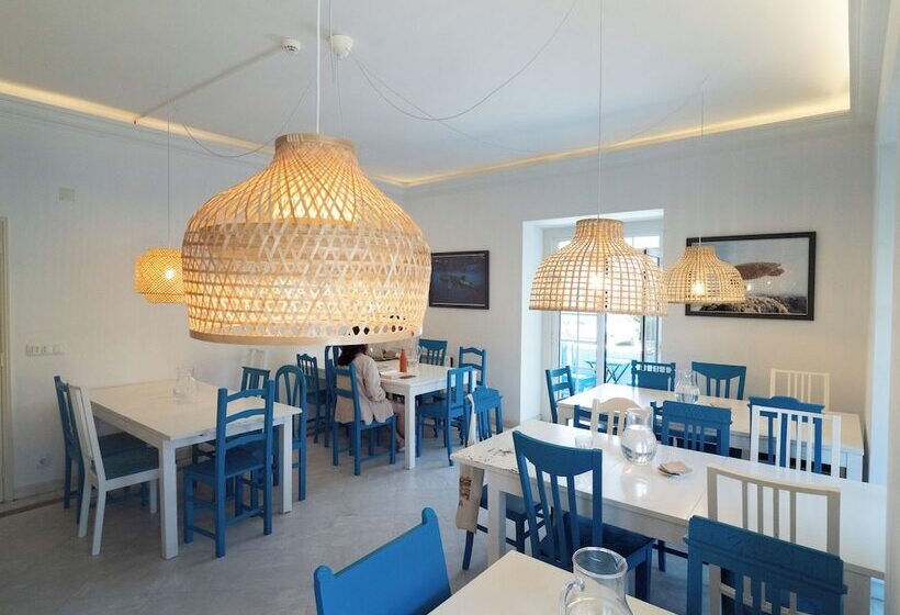 Общежитие Impact Beach House