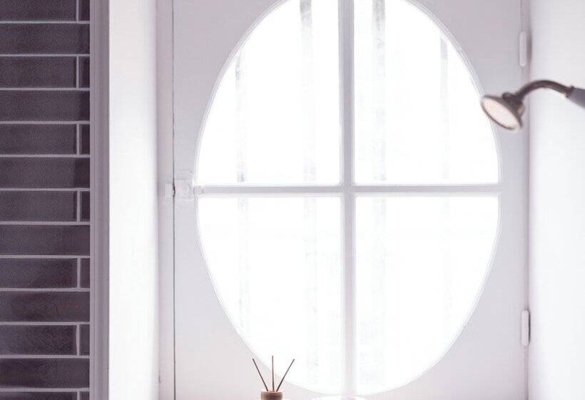 住宿加早餐  The Staywell