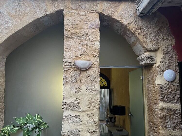 צימר Calua Luxury Museum