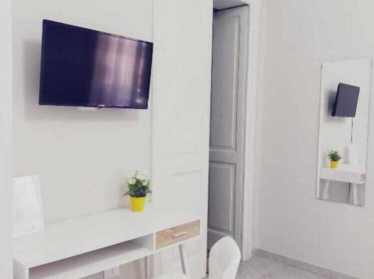 تختخواب و صبحانه D&c