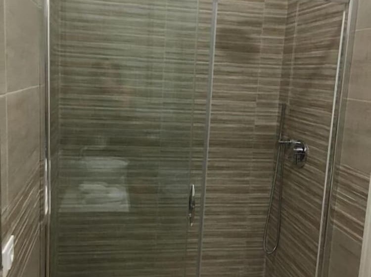 تختخواب و صبحانه D&c