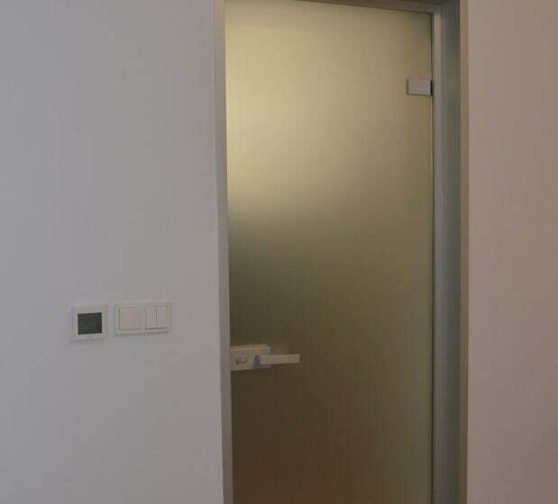 ベッドアンドブレックファースト Electra Suites