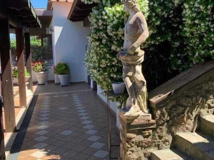 住宿加早餐  Monte Solaro