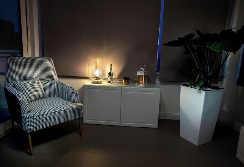 تختخواب و صبحانه Operaprimasuite