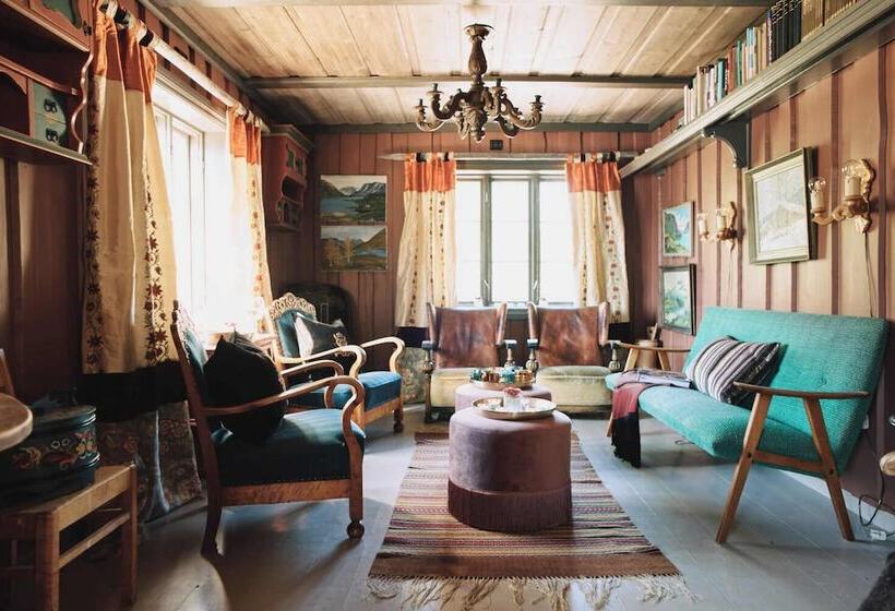 Bed and Breakfast Reinheimen Lodge