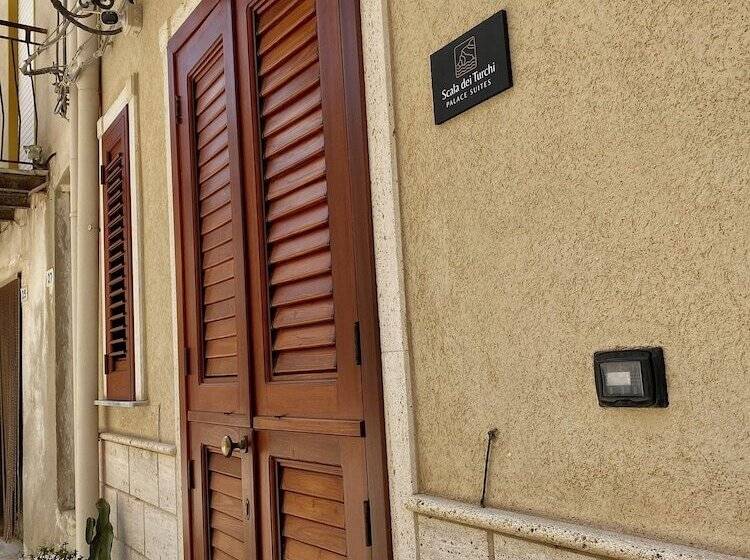 تختخواب و صبحانه Scala Dei Turchi Palace Suites