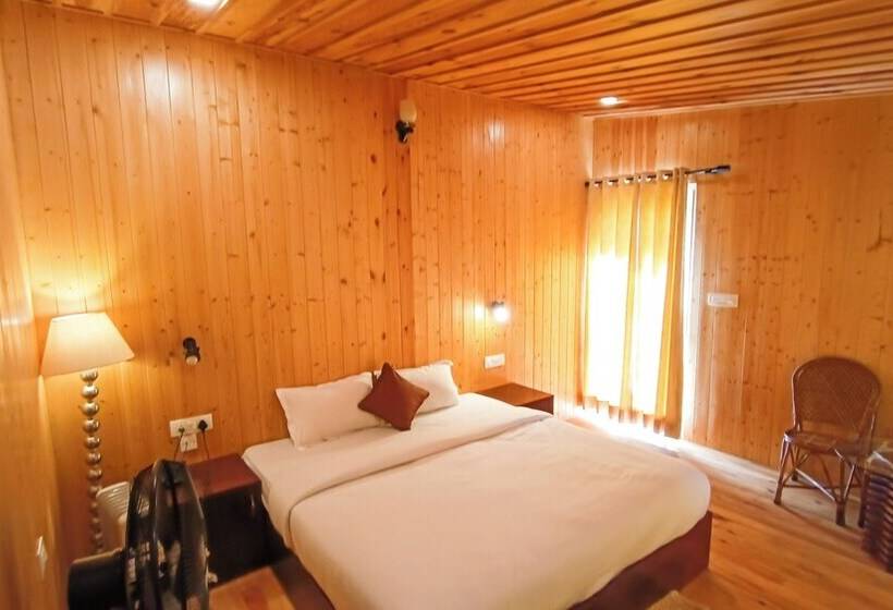 مبيت وإفطار The Himalayan Living Whistling Pines