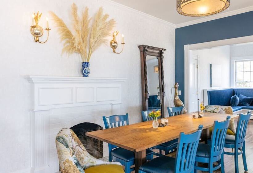 צימר The North Hero House Inn & Restaurant