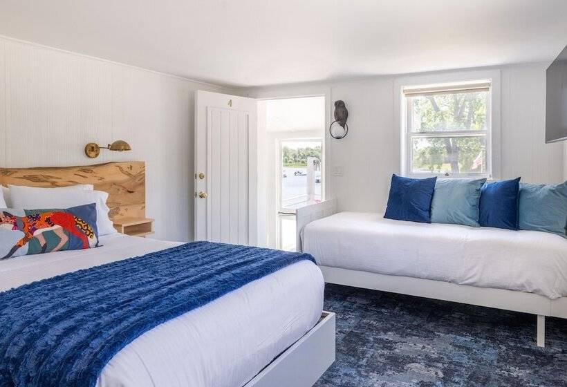 مبيت وإفطار The North Hero House Inn & Restaurant