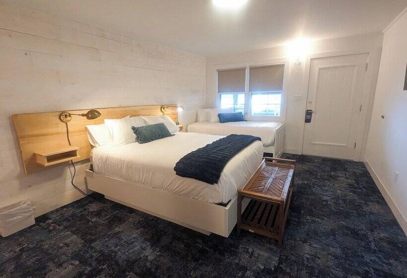 مبيت وإفطار The North Hero House Inn & Restaurant