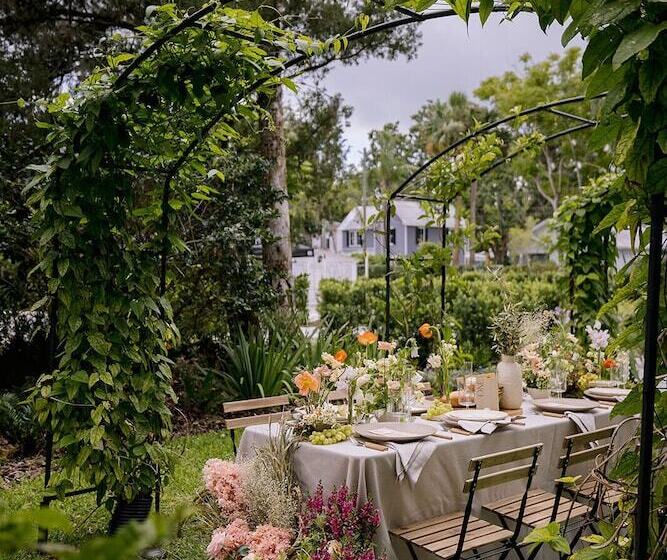 مبيت وإفطار Victoria 1883