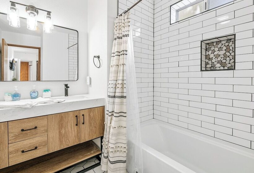 Black Diamond Chalet