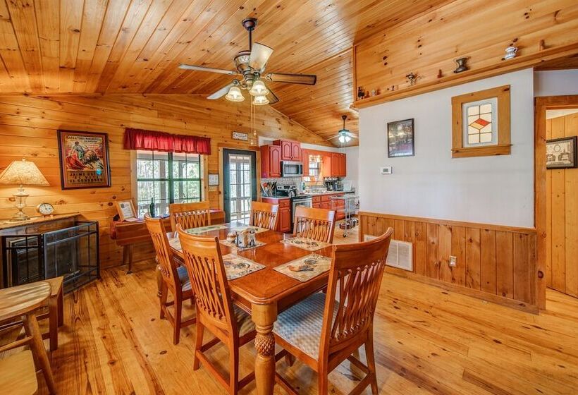 Blueridge Bunk House Wrap Around Deck!