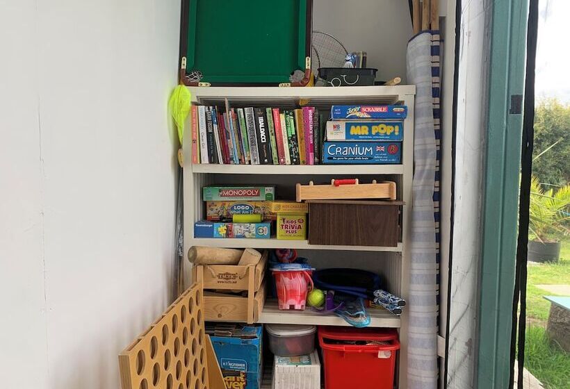 Boutique Luxury Bell Tent Near Torpoint