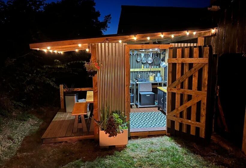 Boutique Luxury Bell Tent Near Torpoint