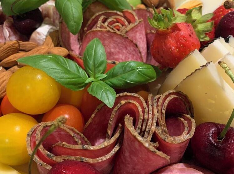 Boutique Luxury Bell Tent Near Torpoint