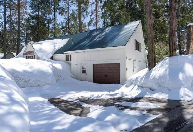 Cc Cabin Full Game Room! Wrap Around Deck!