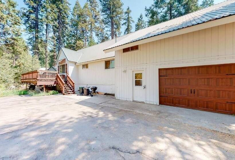 Cc Cabin Full Game Room! Wrap Around Deck!