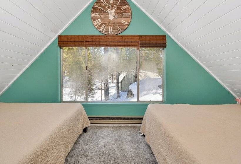 Cc Cabin Full Game Room! Wrap Around Deck!