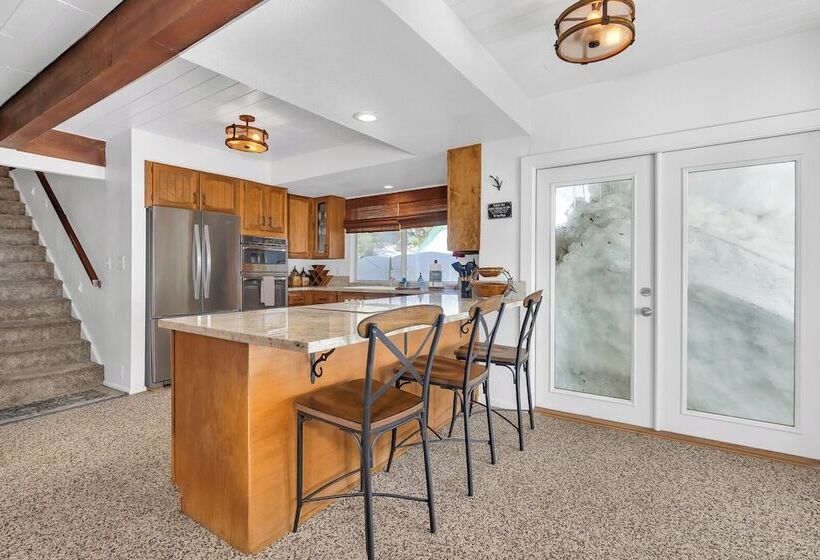 Cc Cabin Full Game Room! Wrap Around Deck!