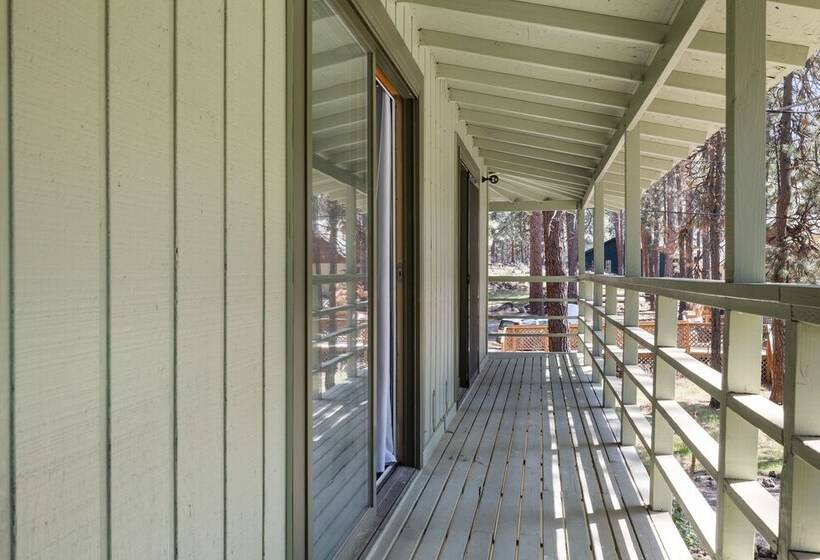 Deschutes Riverwoods Retreat