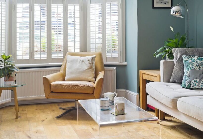 Family Home In Battersea By Underthedoormat