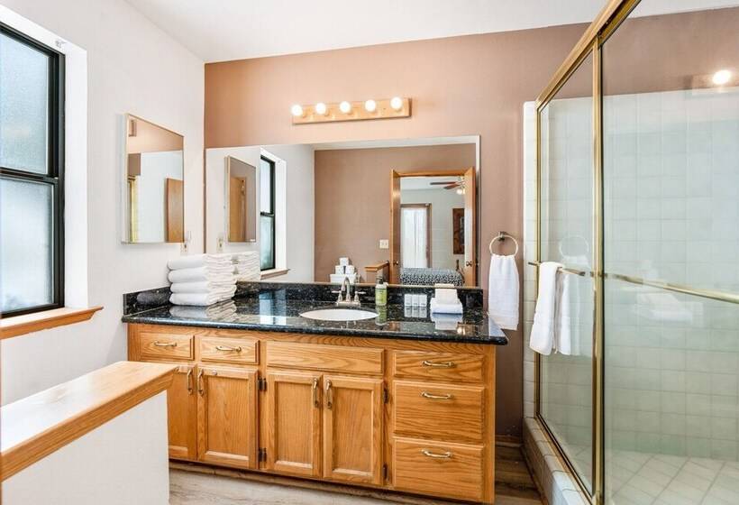 Granite View Lodge Minutes From Water