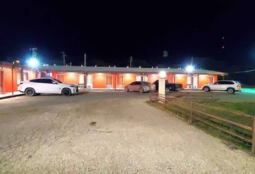 Holiday Host Motel & Rv Park