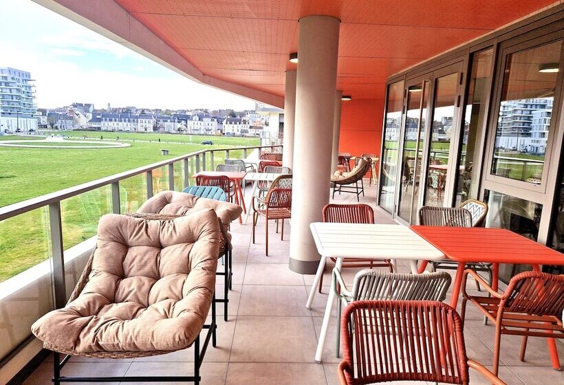 Хостел The People Caen