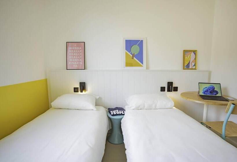 Хостел The People Caen