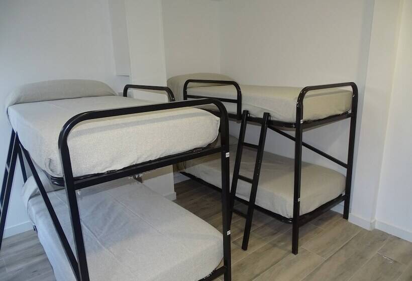 مسافرخانه Albergue Roma