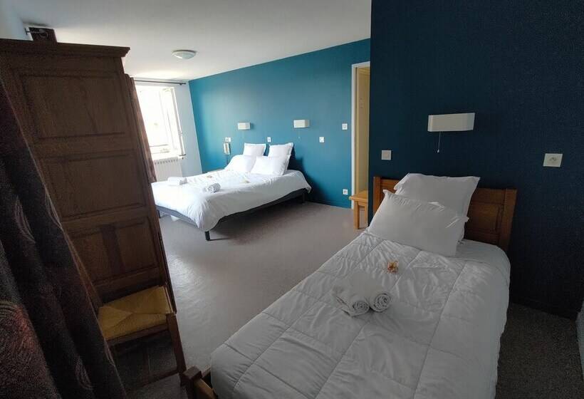 ホテル 1799 Rte Des écharmeaux