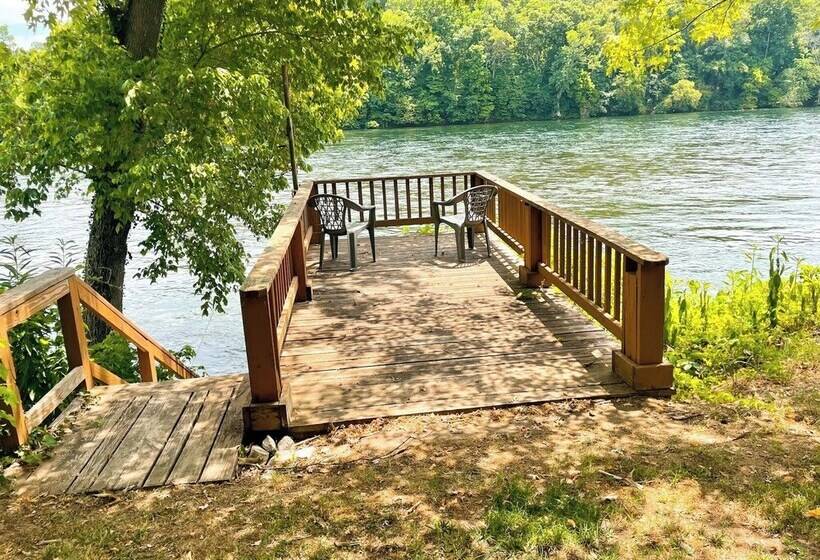 فندق 669 Rainbow Landing Dr