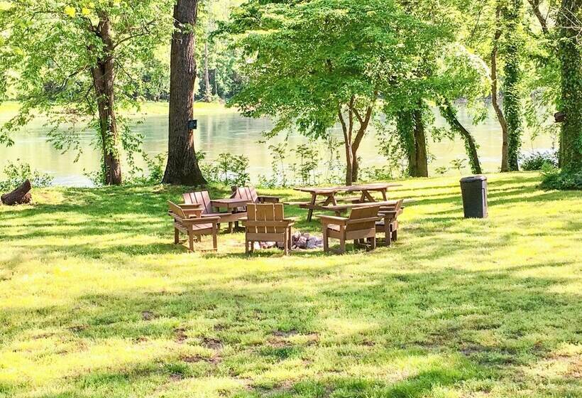 فندق 669 Rainbow Landing Dr