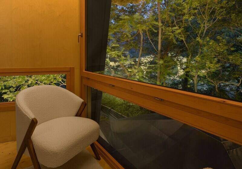 Отель Aoos River Treehouse