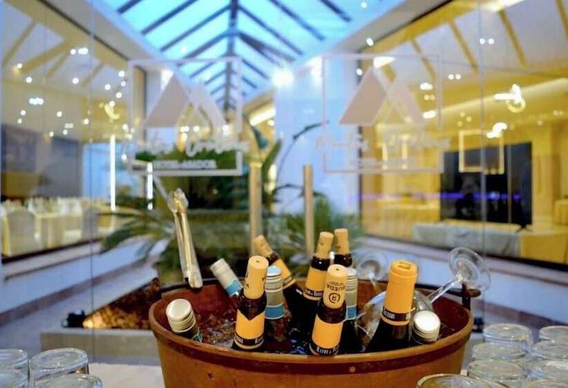 فندق Asador Montes Oretanos