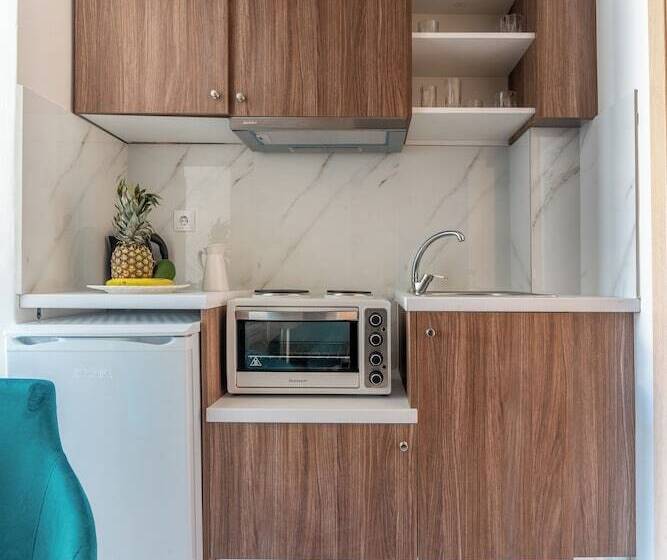 فندق Asterion Luxury Studios Airport