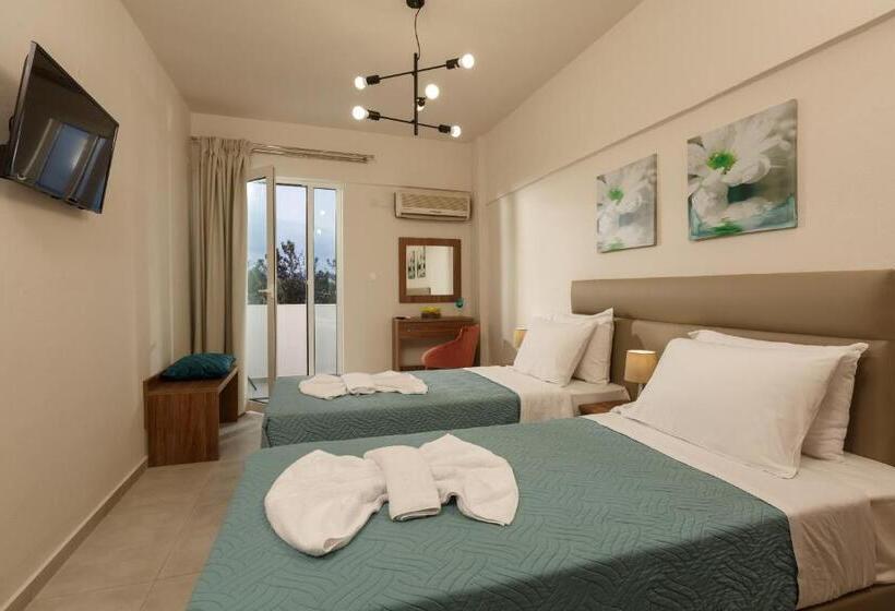 בית מלון כפרי Asterion Luxury Studios Airport