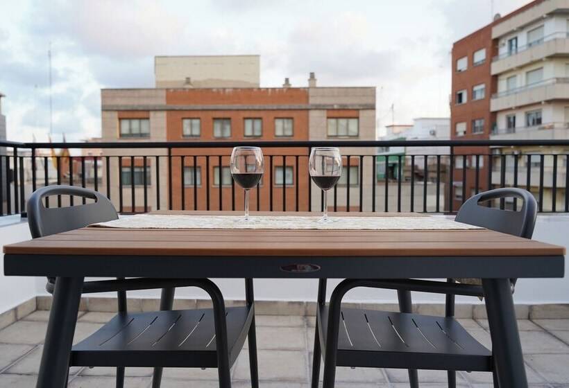 فندق Suites Puerto Valencia