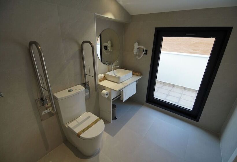 فندق Suites Puerto Valencia