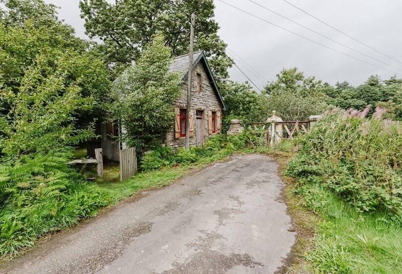 호텔 Beautiful Riverside Lodge In Newbridge On Wye