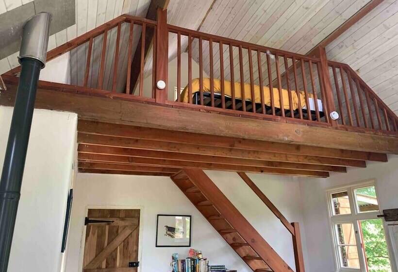 فندق Beautiful Riverside Lodge In Newbridge On Wye