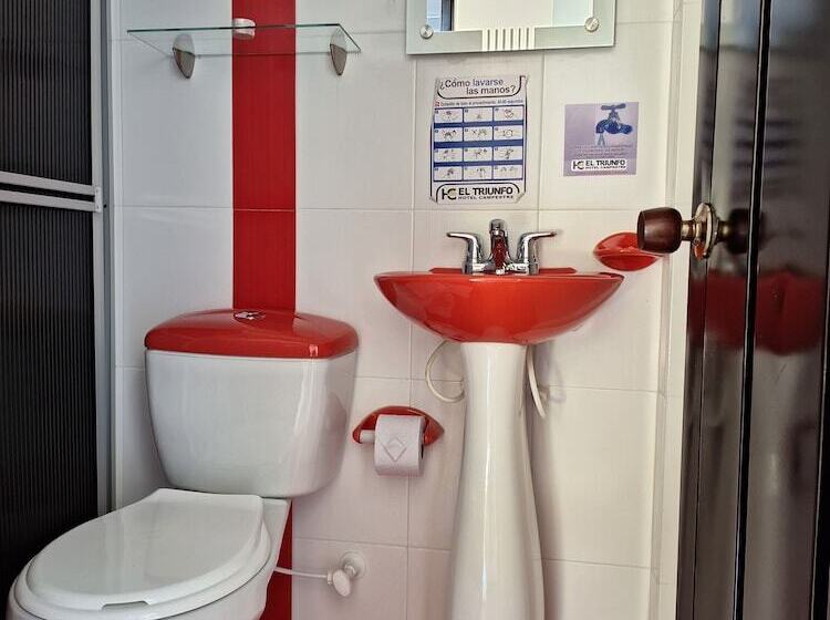 ホテル Campestre El Triunfo