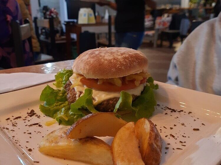 ホテル Campestre El Triunfo