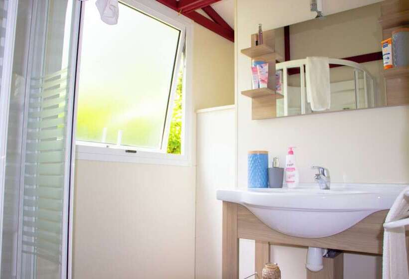 Отель Camping La Bouquerie   Eden Villages