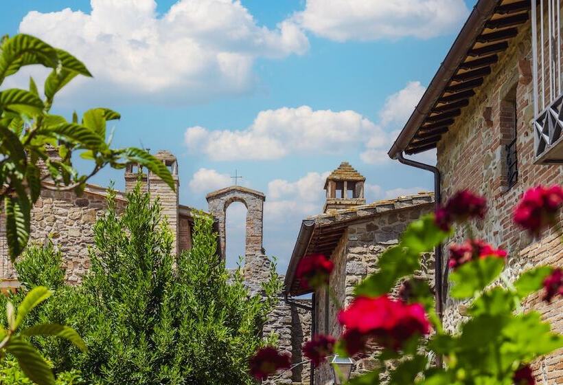 ホテル Castello Di Cisterna Umbria